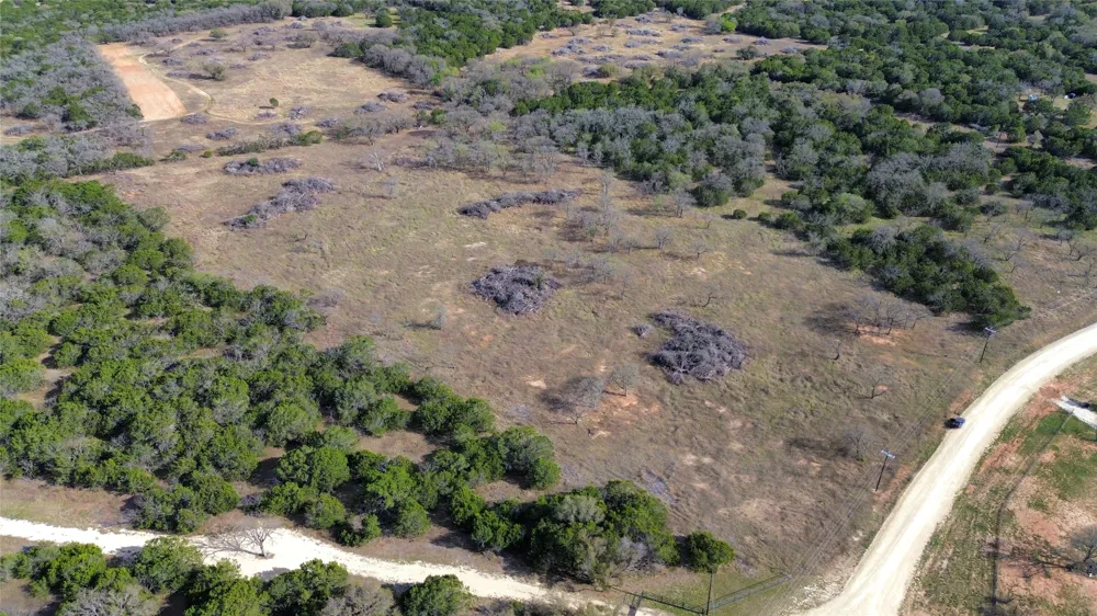 118 PR 42102 Evant, TX 76525