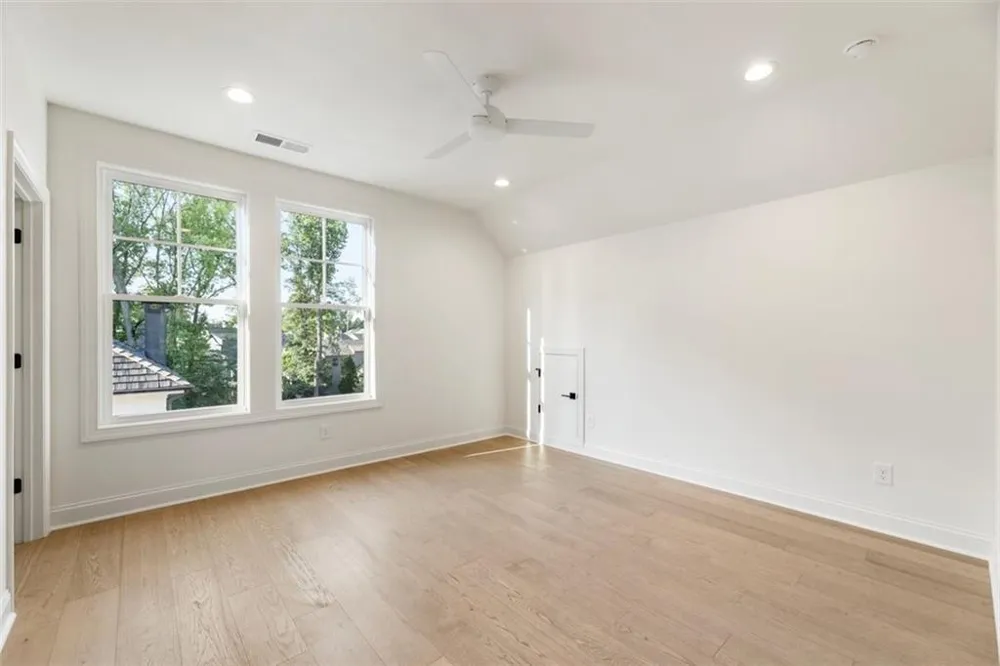 135 Alcovy Terrace Alpharetta, GA 30009