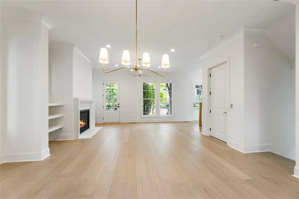 135 Alcovy Terrace Alpharetta, GA 30009