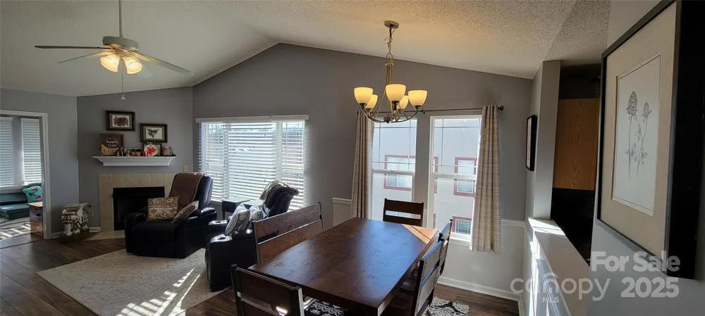 2306 Deermouse Way Hendersonville, NC 28792