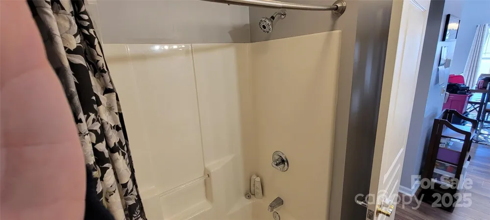 2306 Deermouse Way Hendersonville, NC 28792