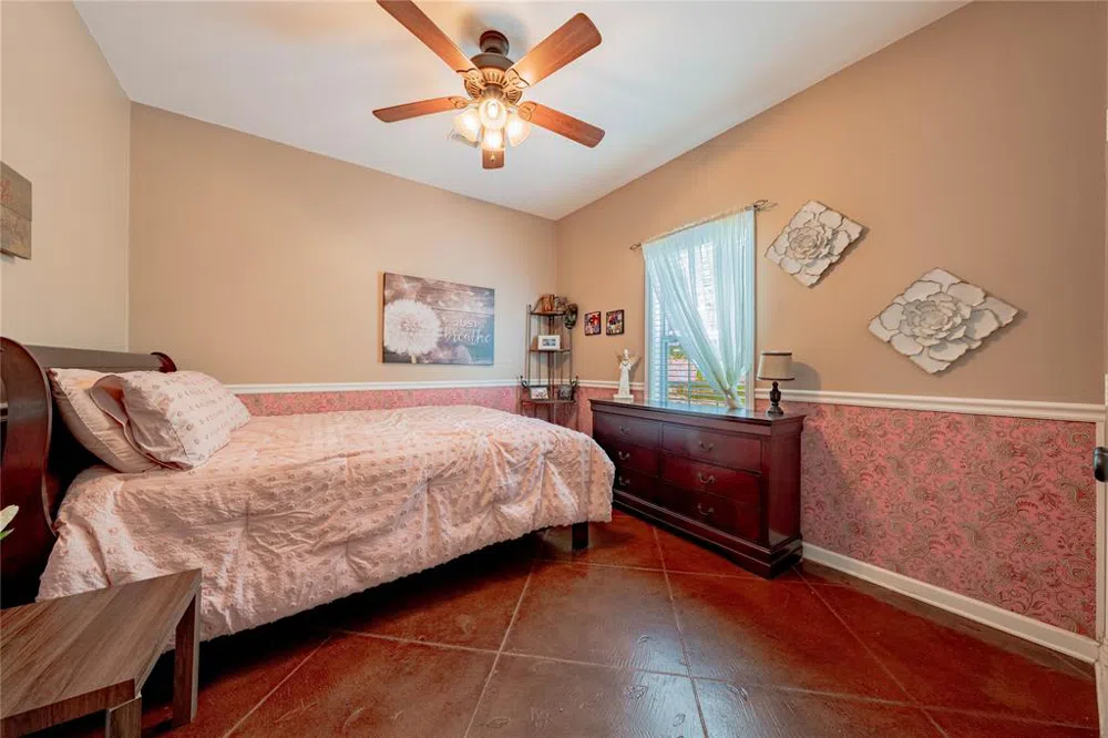458 Cherokee Cove Drive Jacksonville, TX 75766
