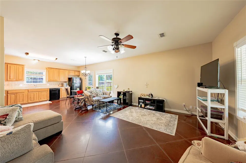 458 Cherokee Cove Drive Jacksonville, TX 75766