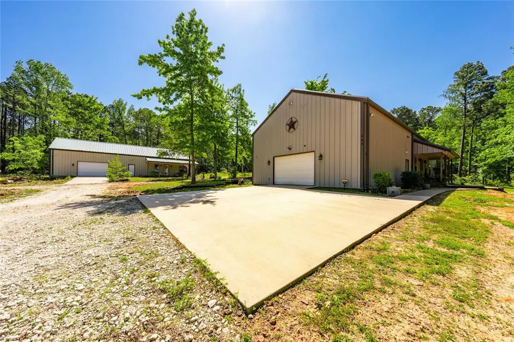 458 Cherokee Cove Drive Jacksonville, TX 75766