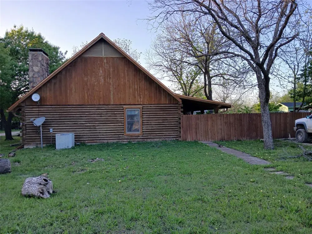 3531 Ennis Avenue Bardwell, TX 75101