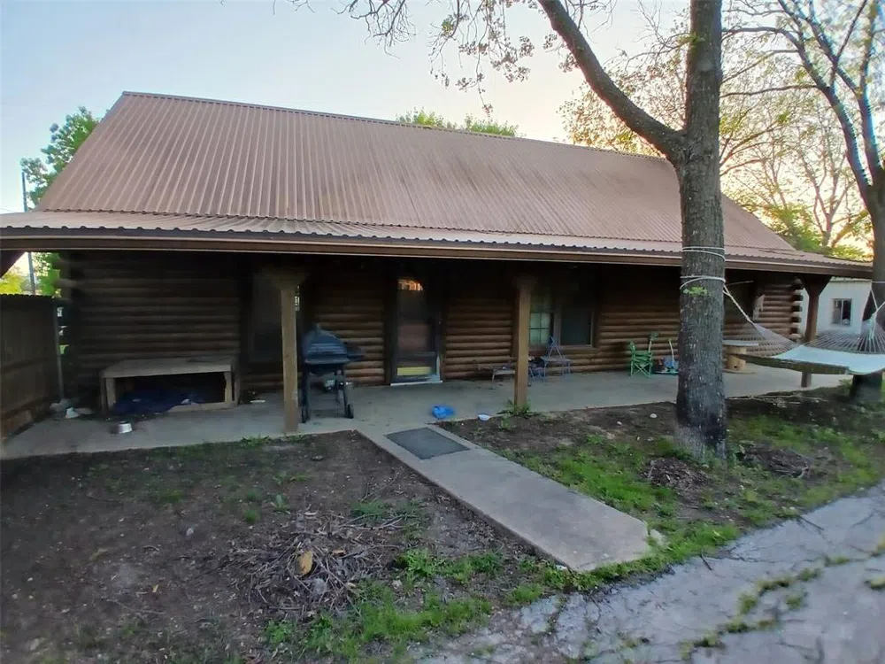 3531 Ennis Avenue Bardwell, TX 75101