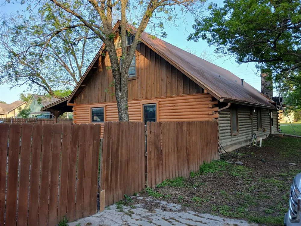 3531 Ennis Avenue Bardwell, TX 75101