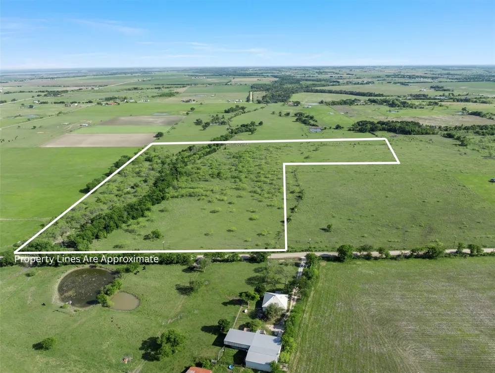 7 Mile Lane Riesel, TX 76682