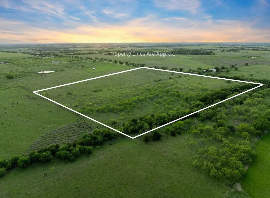 7 Mile Lane Riesel, TX 76682