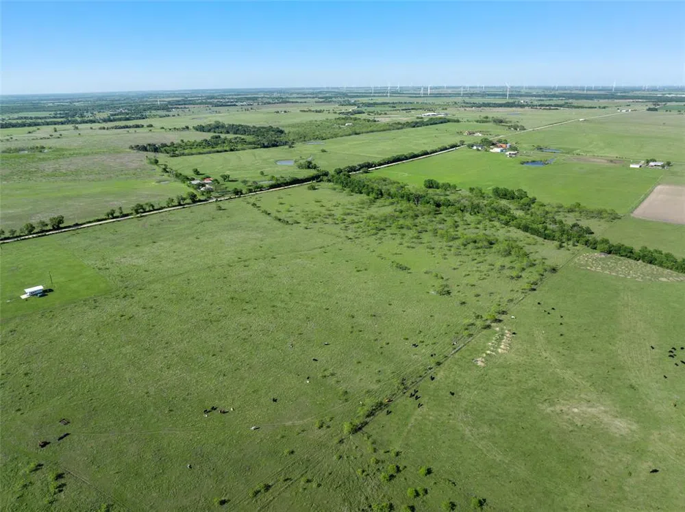 7 Mile Lane Riesel, TX 76682