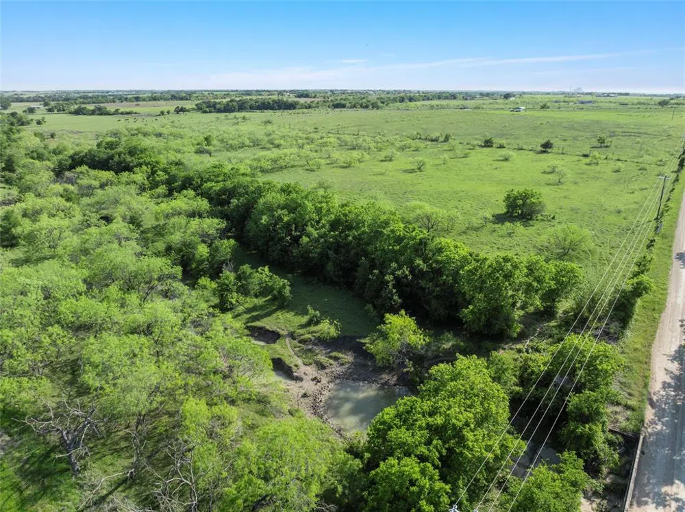 7 Mile Lane Riesel, TX 76682