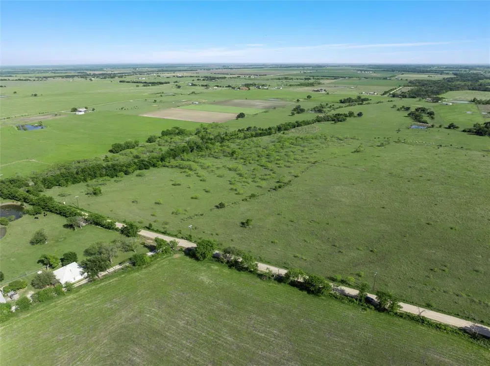 7 Mile Lane Riesel, TX 76682