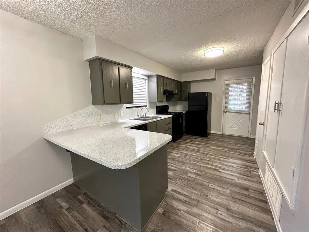 2006 Jane Street #B Longview, TX 75601
