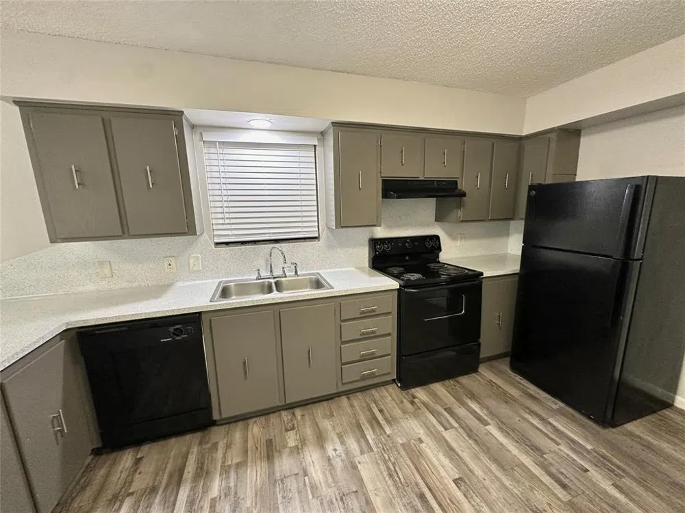 2006 Jane Street #B Longview, TX 75601