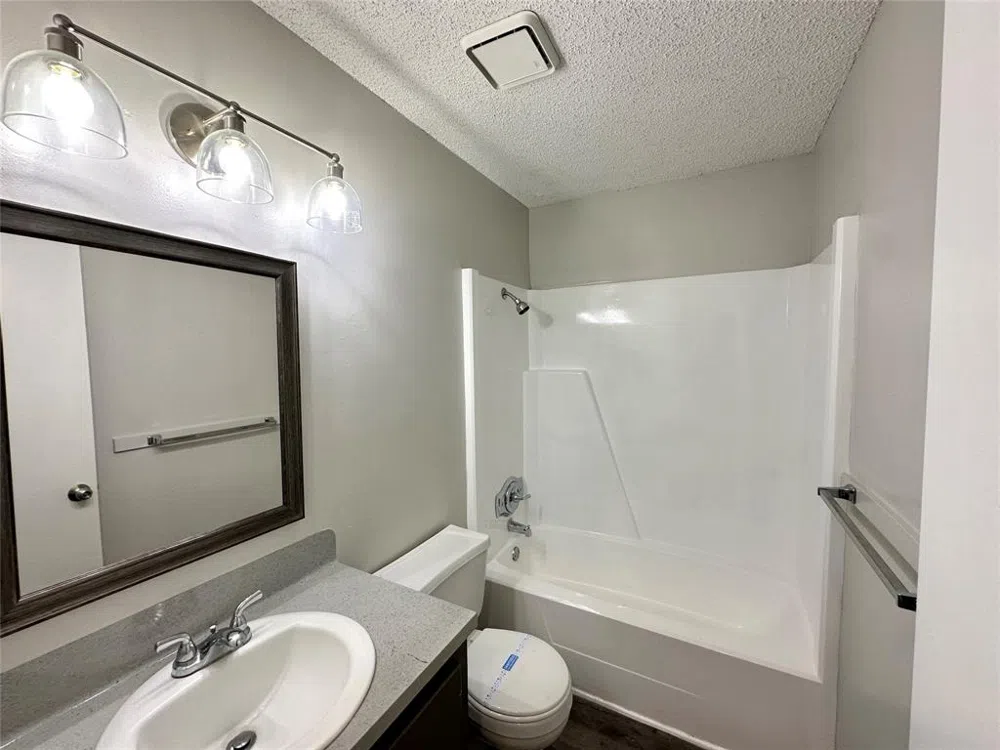 2006 Jane Street #H Longview, TX 75601