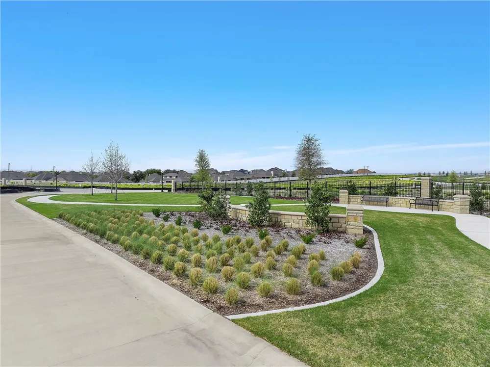 25 Pinehurst Drive Woodway, TX 76712