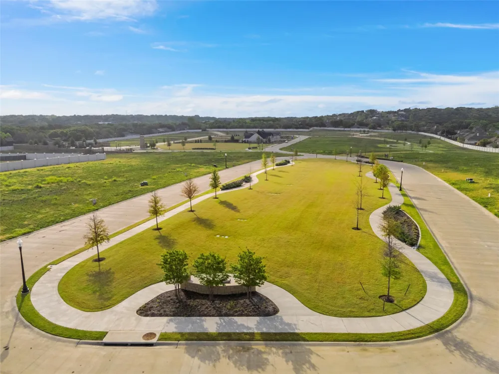 25 Pinehurst Drive Woodway, TX 76712