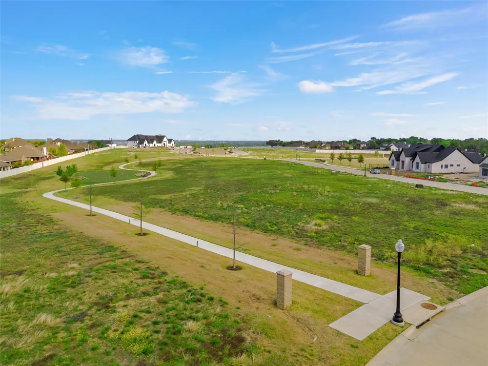 25 Pinehurst Drive Woodway, TX 76712