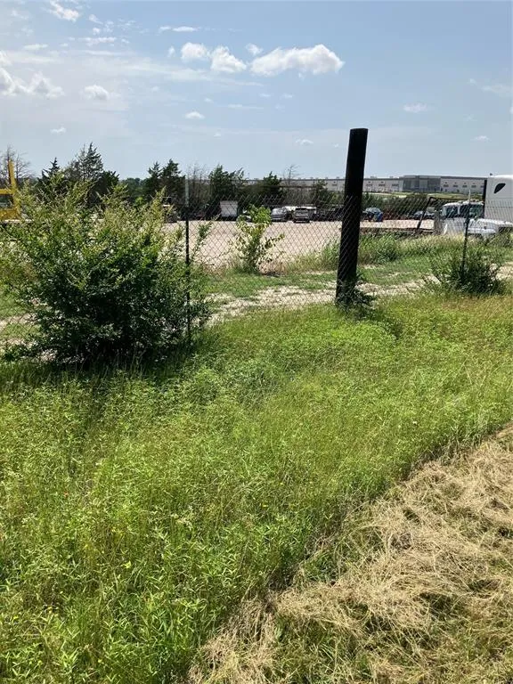 3710 Telephone Road Dallas, TX 75241