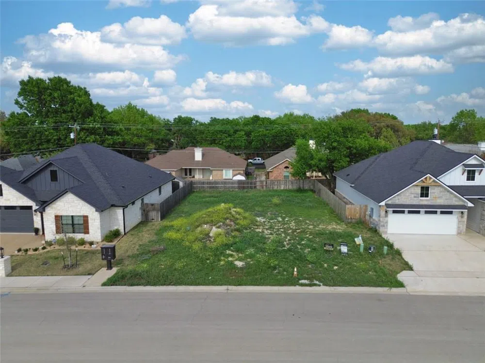 1521 Tranquility Trail Woodway, TX 76712