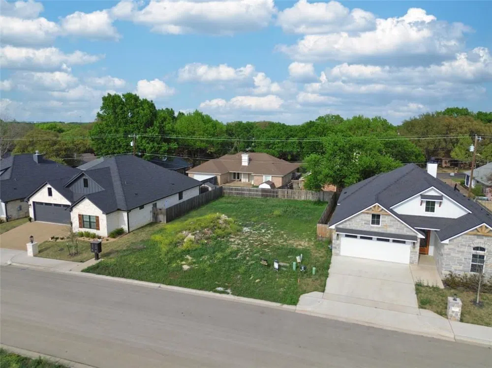 1521 Tranquility Trail Woodway, TX 76712