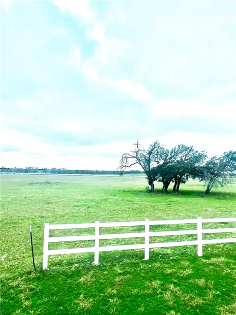 Sam Bass Road