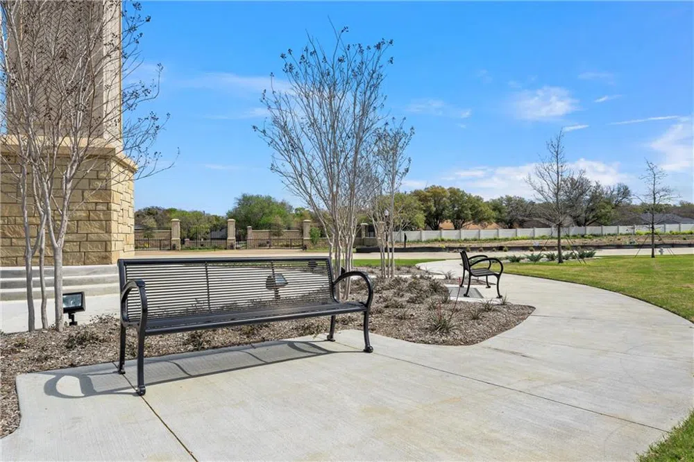 9 Pinehurst Drive Woodway, TX 76712