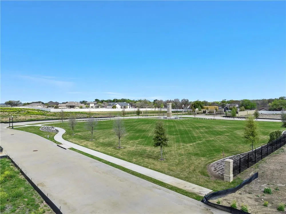 61 Pinehurst Drive Woodway, TX 76712
