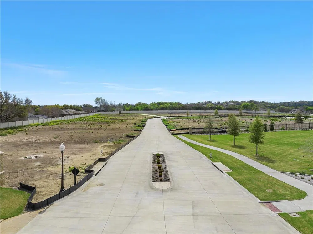 57 Pinehurst Drive Woodway, TX 76712