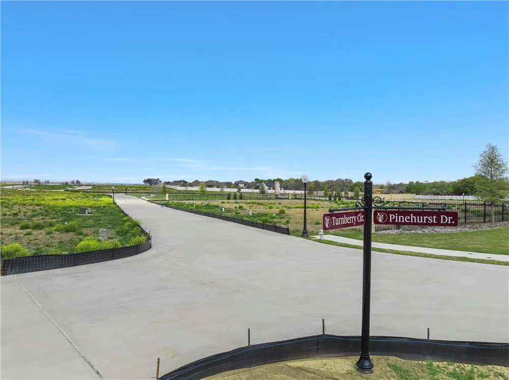 57 Pinehurst Drive Woodway, TX 76712