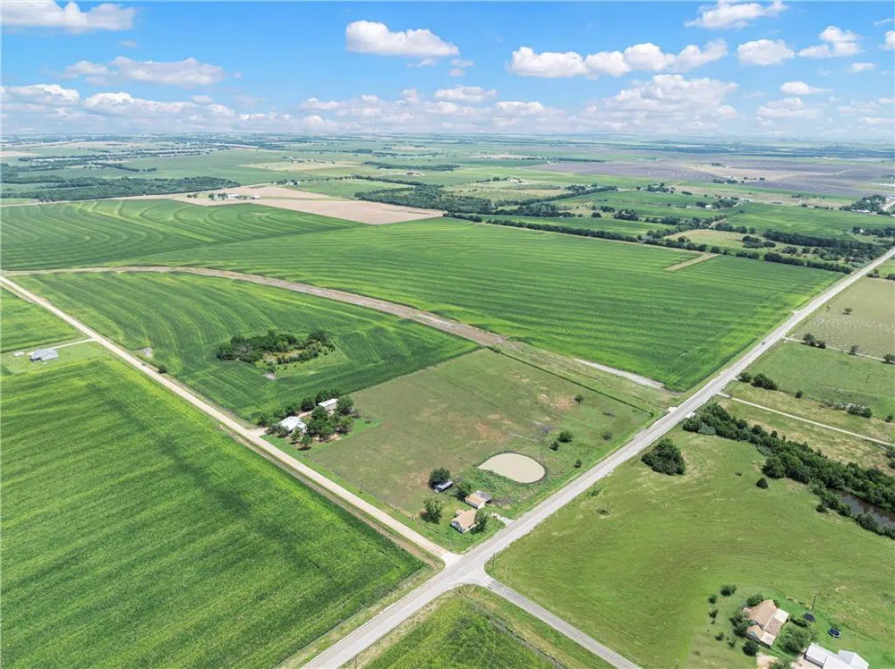 Cottonwood Road West, TX 76691
