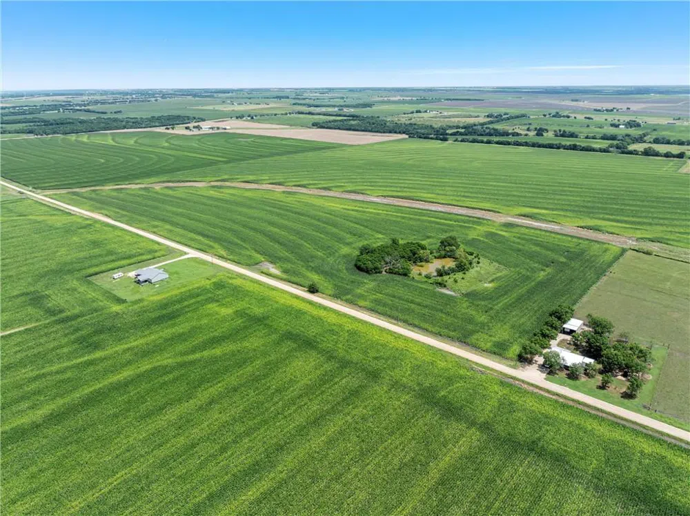 4 Mynar Road West, TX 76691