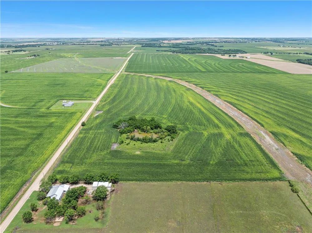 4 Mynar Road West, TX 76691