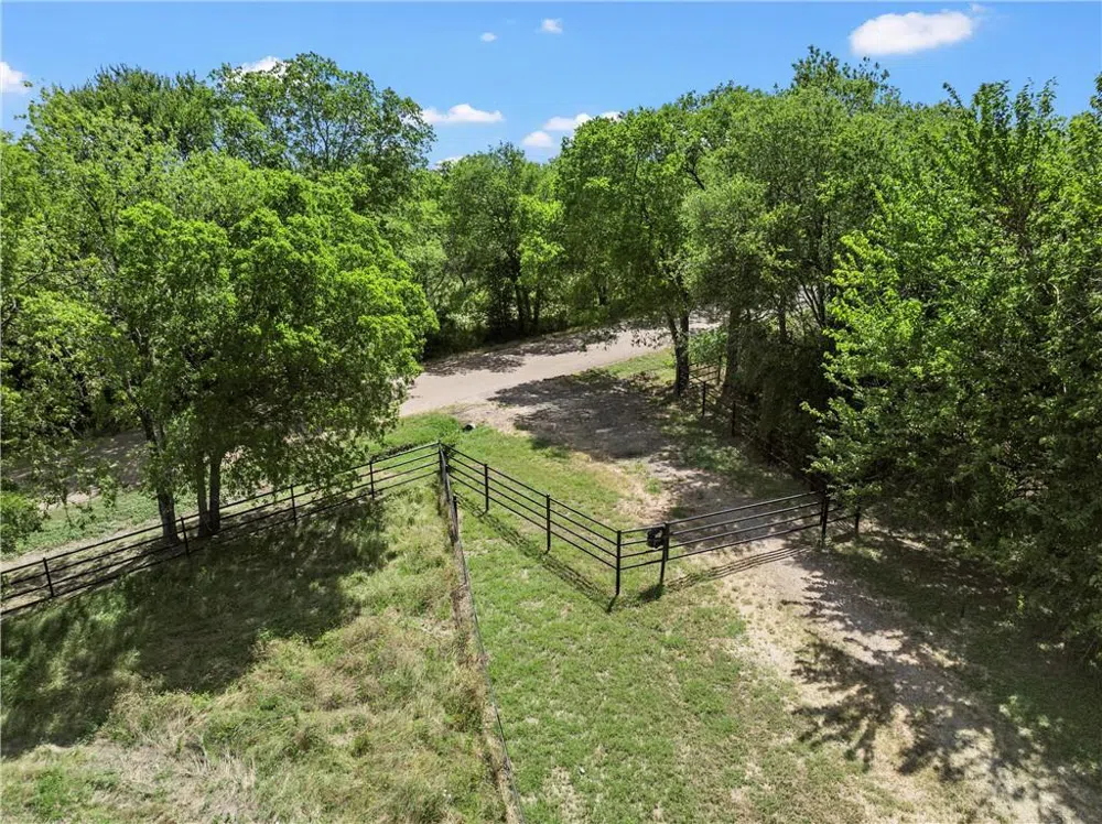 1311 Talbert Ranch Road China Spring, TX 76633