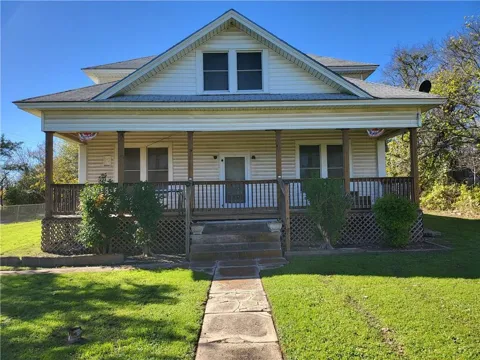 426 Houston Street