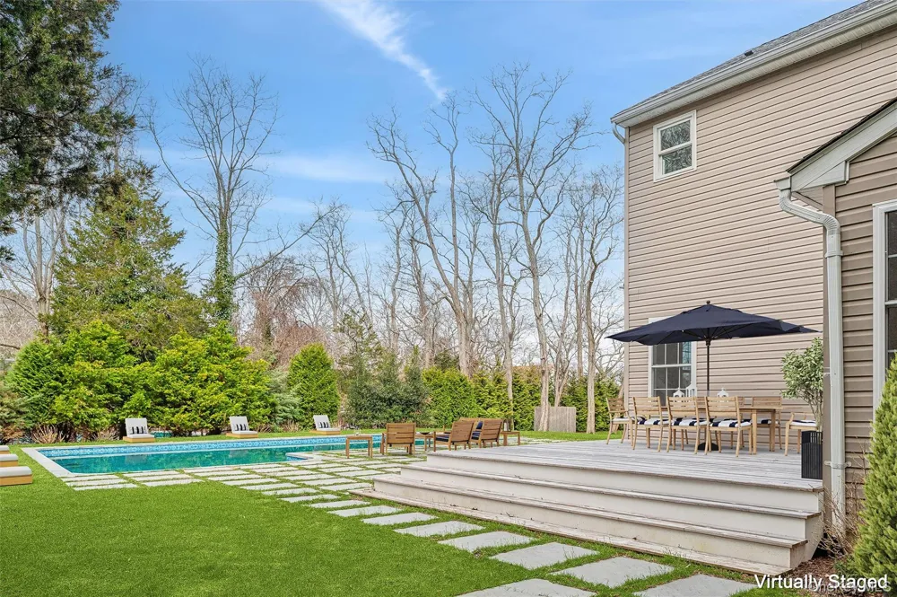 4056 Noyac Road Sag Harbor, NY 11963