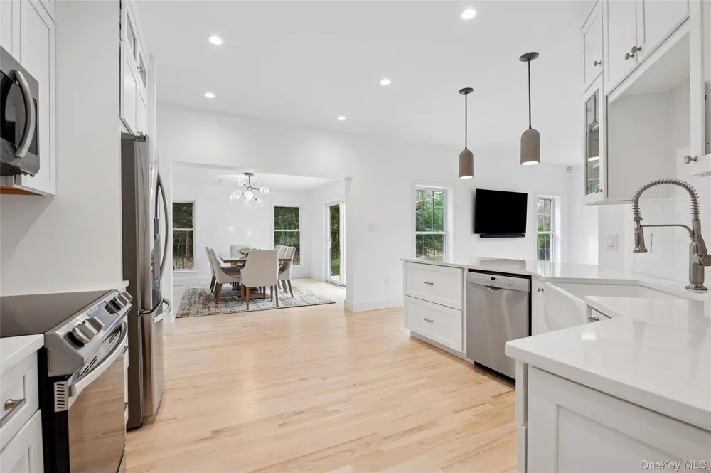 4056 Noyac Road Sag Harbor, NY 11963