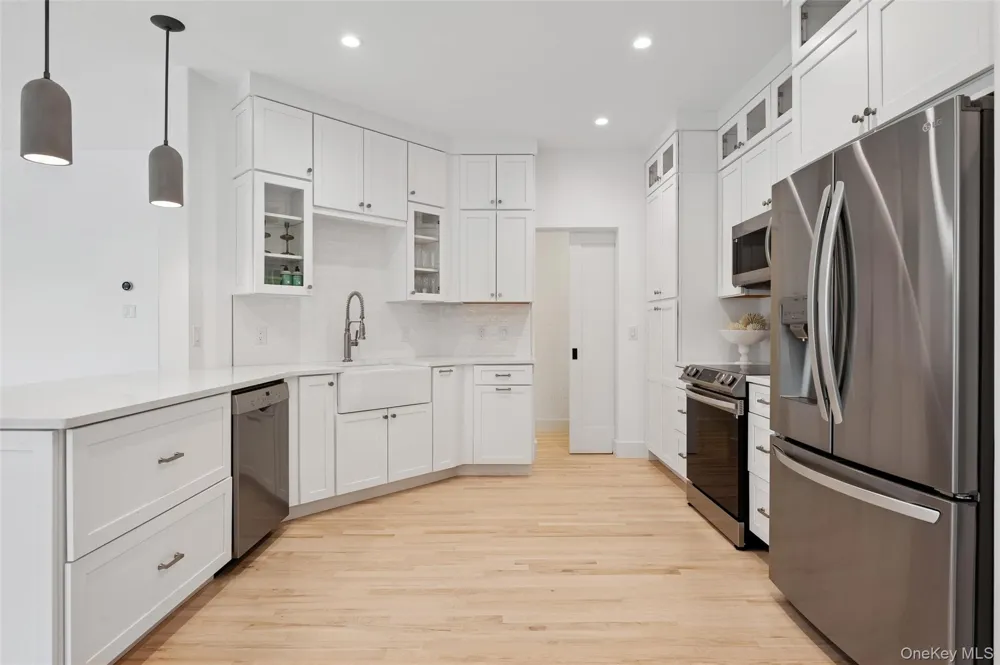 4056 Noyac Road Sag Harbor, NY 11963