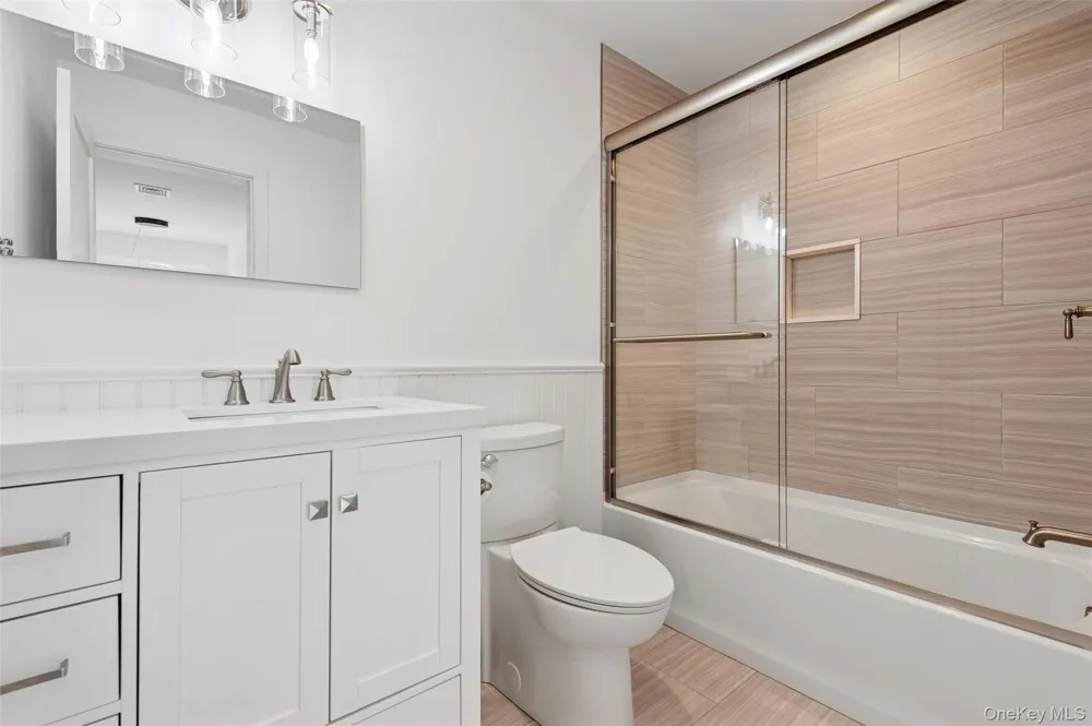 4056 Noyac Road Sag Harbor, NY 11963