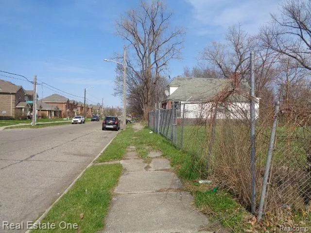 5574 TALBOT STREET Hamtramck City, MI 48212
