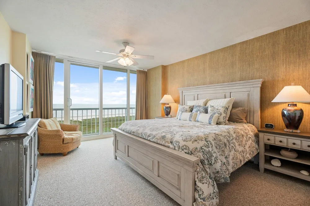 1401 E Beach Drive #511/512 Galveston, TX 77550