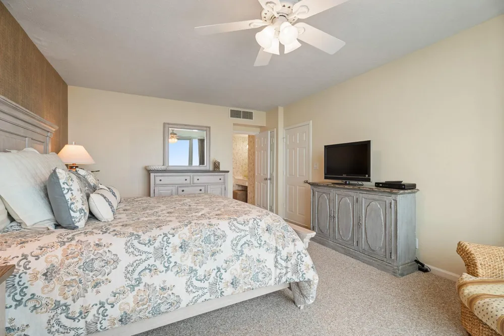 1401 E Beach Drive #511/512 Galveston, TX 77550