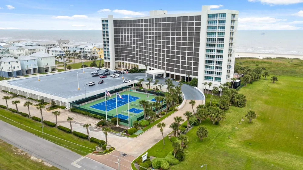 1401 E Beach Drive #511/512 Galveston, TX 77550