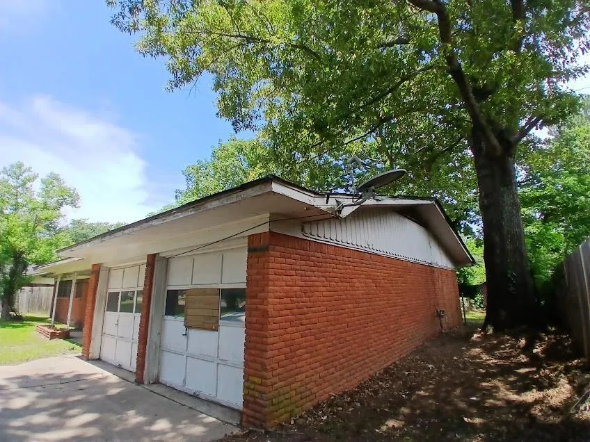 1716 S Robison Road Texarkana, TX 75501