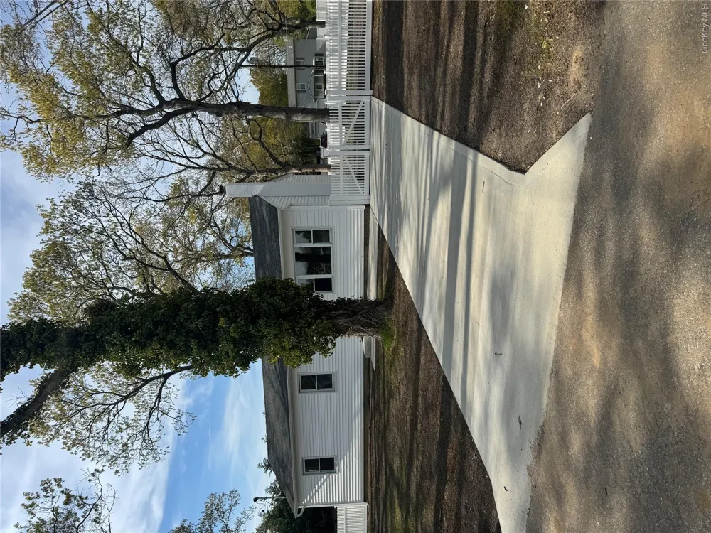 1 Pine Road Middle Island, NY 11953