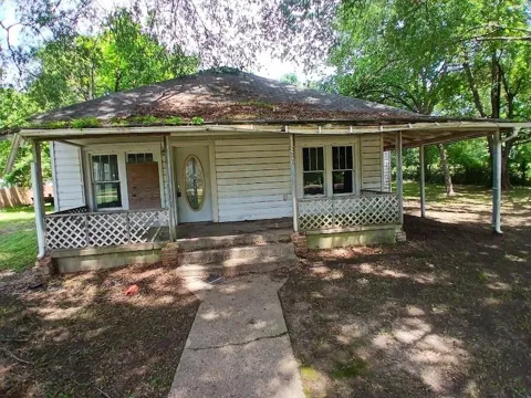 332 Houston Street