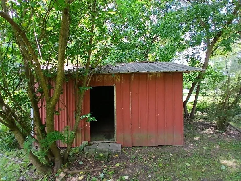 332 Houston Street Maud, TX 75567