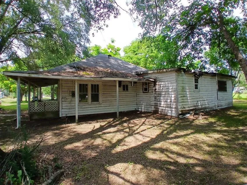 332 Houston Street Maud, TX 75567