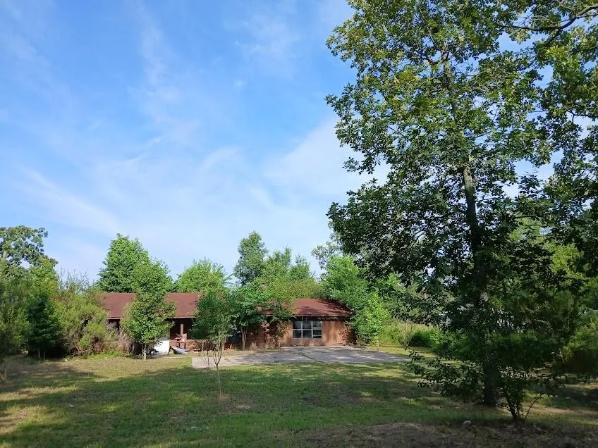 433 County Road 3114 New Boston, TX 75570