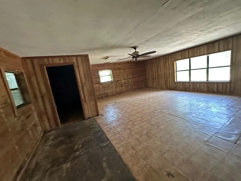 433 County Road 3114 New Boston, TX 75570